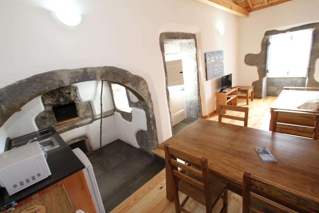 Casa Branca Da Chamine Villa Cinco Ribeiras Bagian luar foto